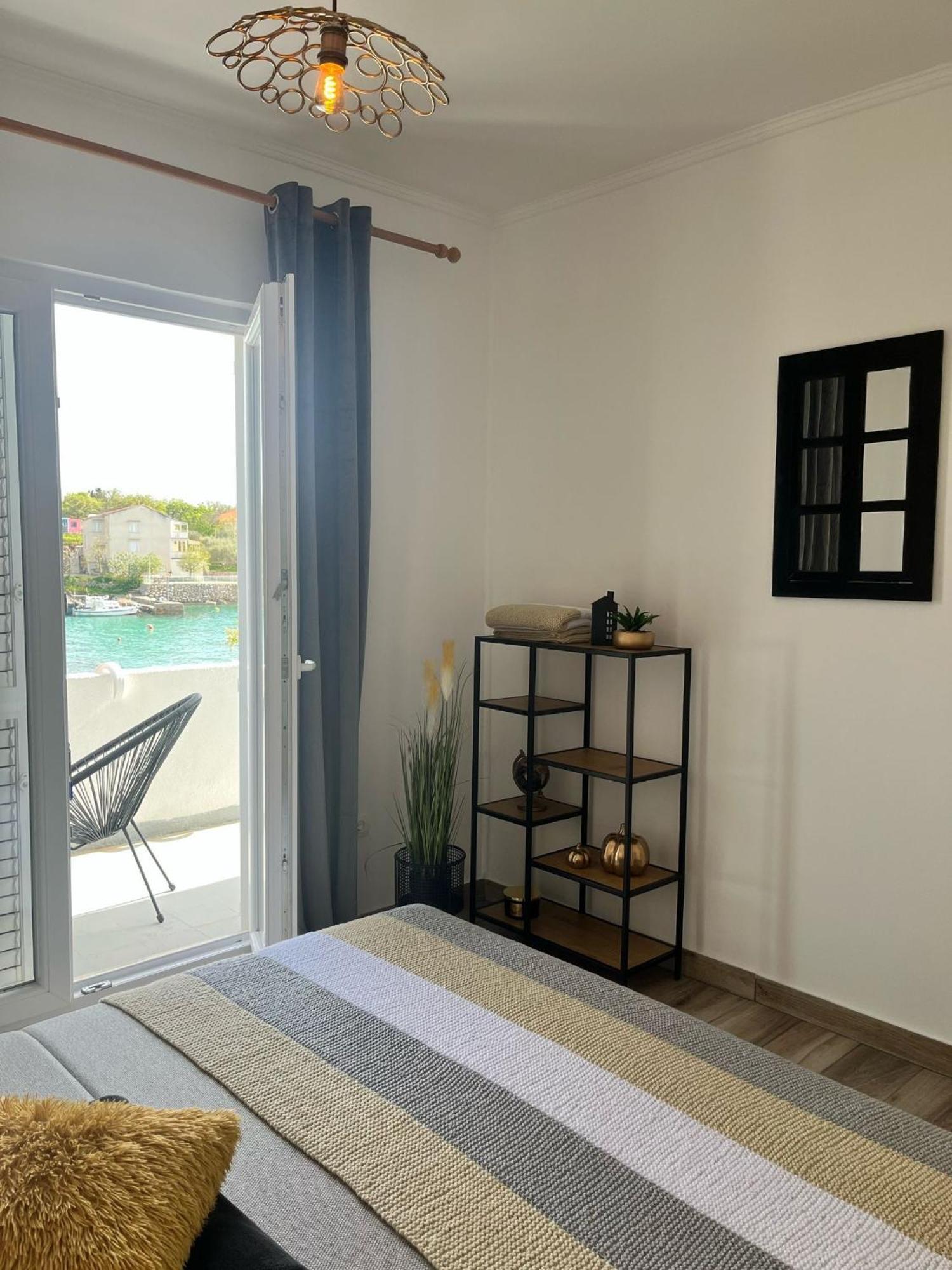 Apartments By The Sea Potocnica, Pag - 222 Novalja Phòng bức ảnh